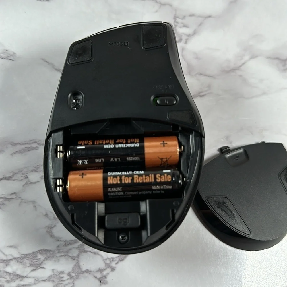 Logitech Mouse With 2 Batteries